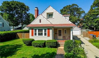 17 Marden St, Cranston, RI 02910