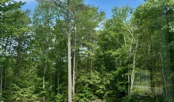 43 Darling Parke Dr, Bangor, ME 04401