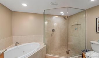 222 Bowling Park Rd, Asheville, NC 28803