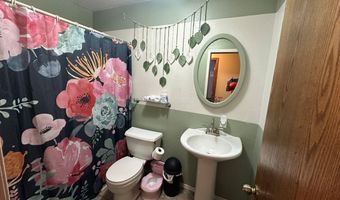 418 S 11Th St, Albia, IA 52531