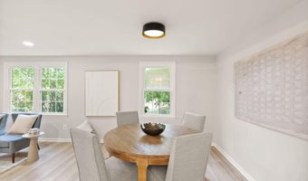 5141 BRADFIELD Dr, Annandale, VA 22003