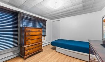 67 Elm St, Andover, NJ 07801