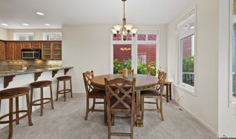 230 Roundhouse Rd, Astoria, OR 97103