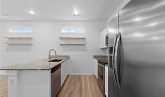 930 Ventnor Ave, Bentonville, AR 72713