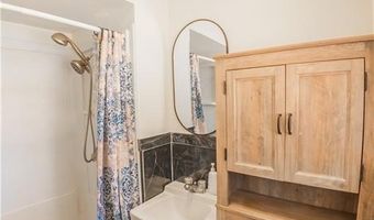 736 Maple Shade Rd, Alma, AR 72921