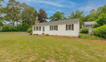 132 Oak Ridge Dr, Ayer, MA 01432