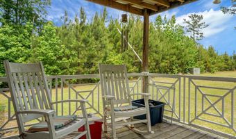 605 Country Club Rd, Andrews, SC 29510