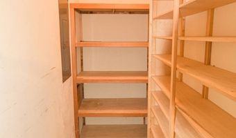 304 U St, Beaver City, NE 68926