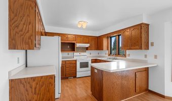 W2527 SKYVIEW Court, Appleton, WI 54915