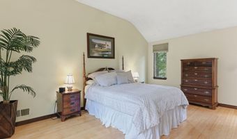 37 Tall Wood Holw, Avon, CT 06001