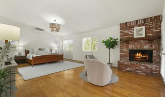 230 Avocado Pl, Camarillo, CA 93010