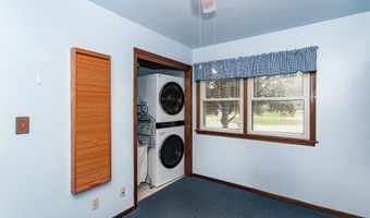 111 Sandburg Ct, Ames, IA 50014