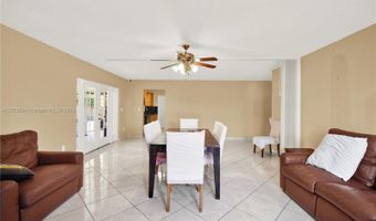 9844 SW 195th St, Cutler Bay, FL 33157