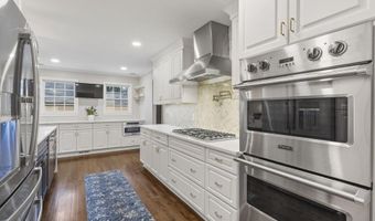 97 Huntington Rd, Atlanta, GA 30307