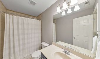62 Applewood Ln, Acworth, GA 30101