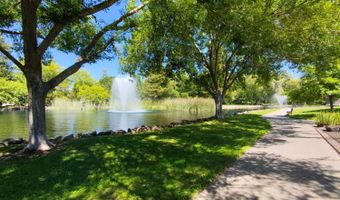 2737 Lakeview Dr, Santa Rosa, CA 95405