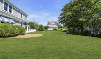 634-640 East Ave, Bay Head, NJ 08742