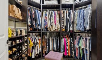 215 W Fremont St, Arlington Heights, IL 60004