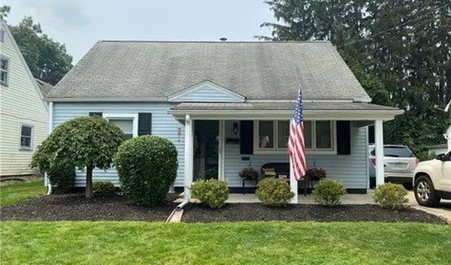 256 S Roanoke Ave, Austintown, OH 44515 - 4 Beds, 1 Bath