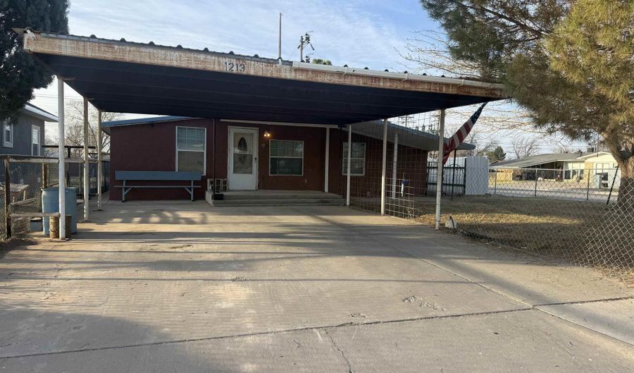 1213 W Dallas Ave, Artesia, NM 88210 - 3 Beds, 2 Bath