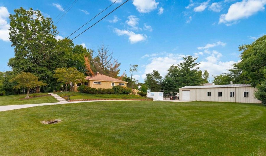 8357 Richland Dr, Anderson Twp., OH 45255 - 4 Beds, 2 Bath