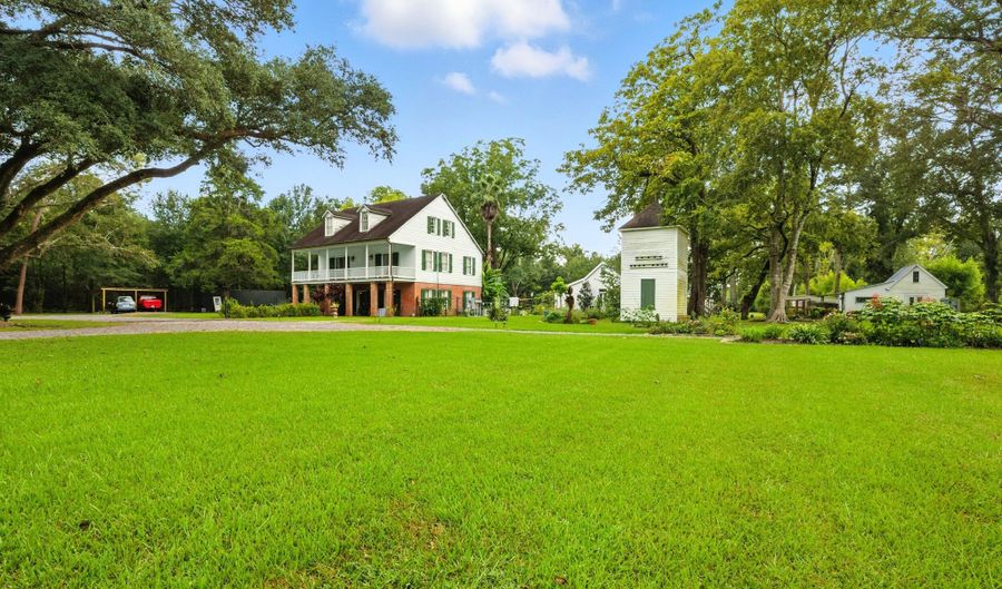 1862 Bushville Hwy, Arnaudville, LA 70512 - 8 Beds, 10 Bath