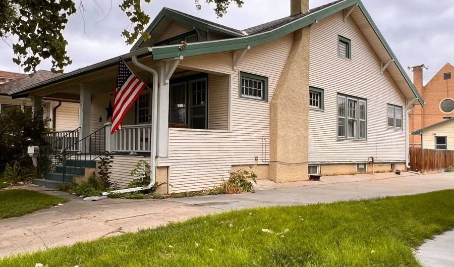 1019 Laramie Ave, Alliance, NE 69301 - 3 Beds, 2 Bath