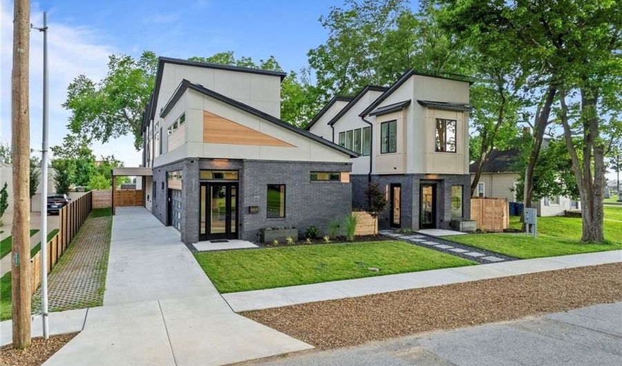609 SW 4th St, Bentonville, AR 72712 - 6 Beds, 7 Bath