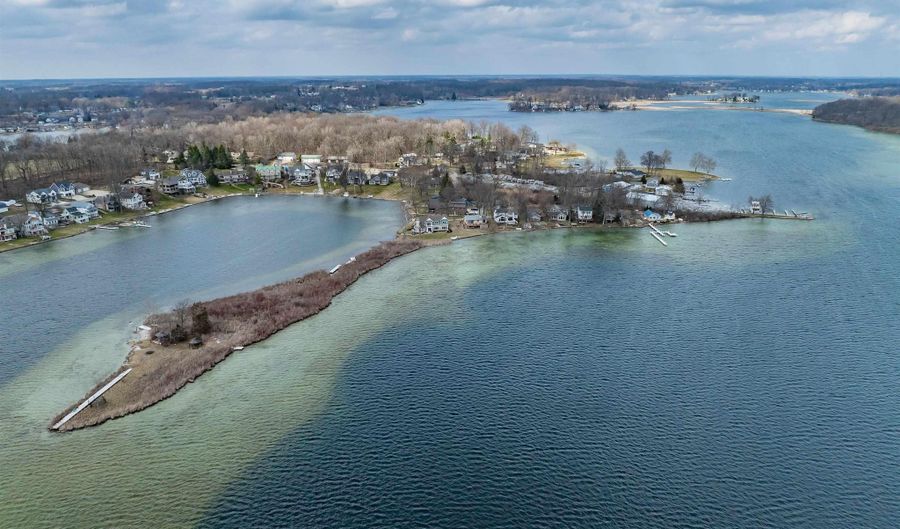 80 Ln 510F Lake James, Angola, IN 46703 - 3 Beds, 3 Bath