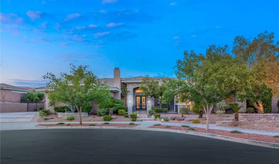 3062 WANDERING RIVER Ct, Las Vegas, NV 89135 - 4 Beds, 6 Bath