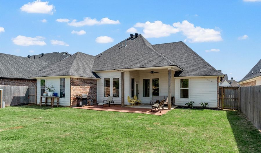 331 Newport Ln, Benton, LA 71006 - 4 Beds, 2 Bath