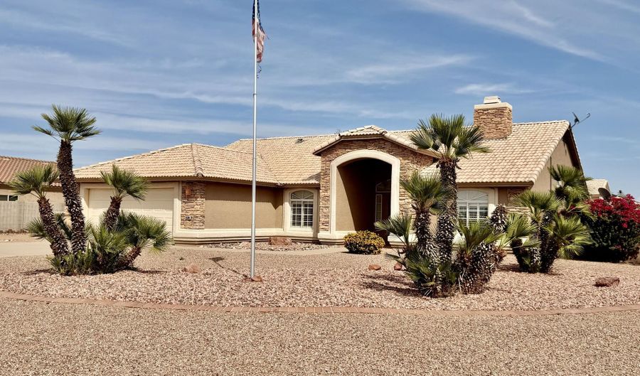 9340 W WENDEN Dr, Arizona City, AZ 85123 - 3 Beds, 2 Bath