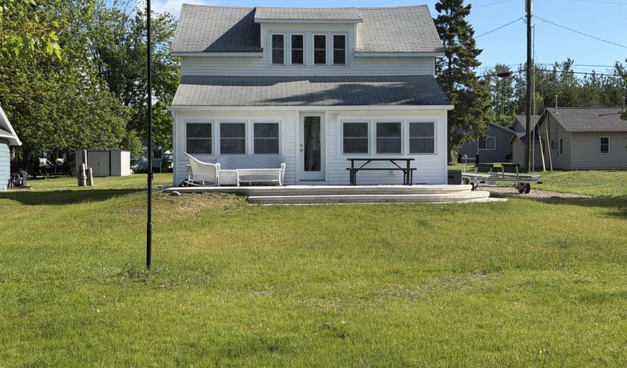 2411 Long Lake Park Rd, Alpena, MI 49707 - 3 Beds, 1 Bath