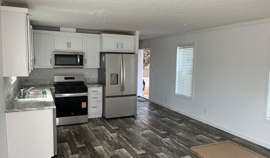 230 N 2nd St 33, Berthoud, CO 80513 - 3 Beds, 2 Bath