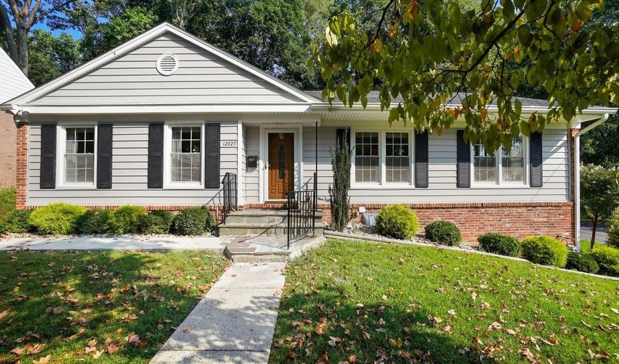 12027 DEVILWOOD Dr, Potomac, MD 20854 - 4 Beds, 3 Bath