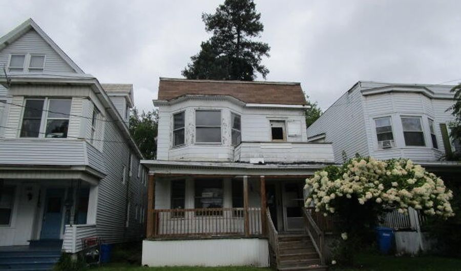 164 N Allen St, Albany, NY 12206 - 6 Beds, 2 Bath