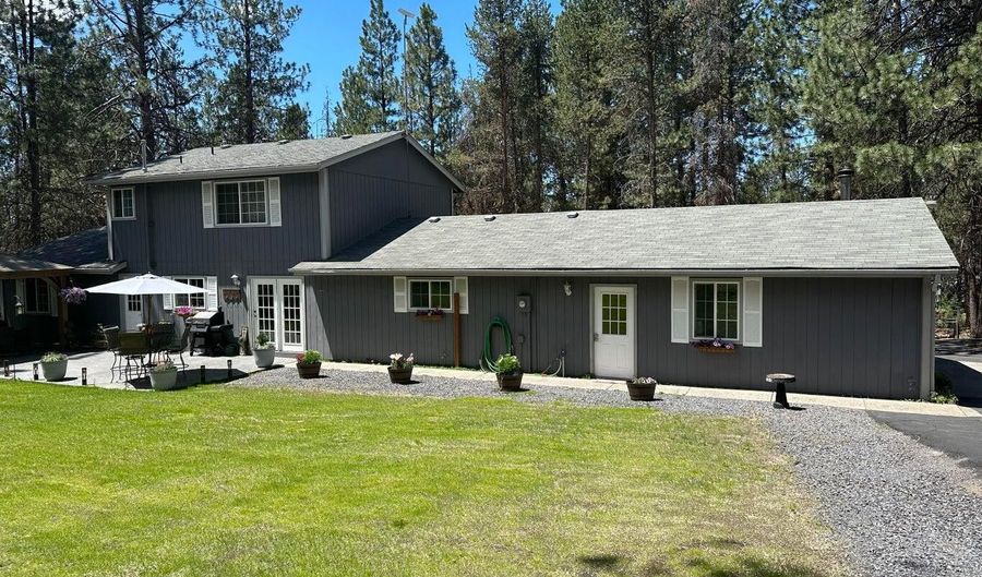 137258 Main St, Gilchrist, OR 97737 - 4 Beds, 2 Bath