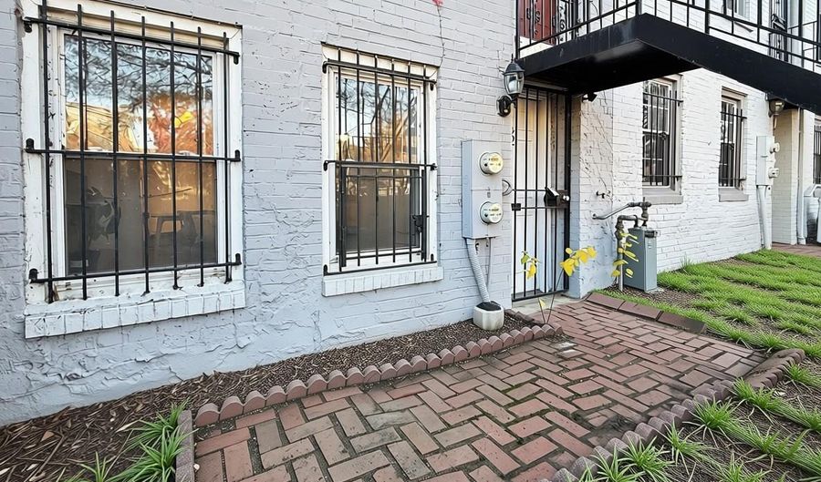 1523 PENNSYLVANIA Ave SE 2, Washington, DC 20003 - 1 Beds, 1 Bath