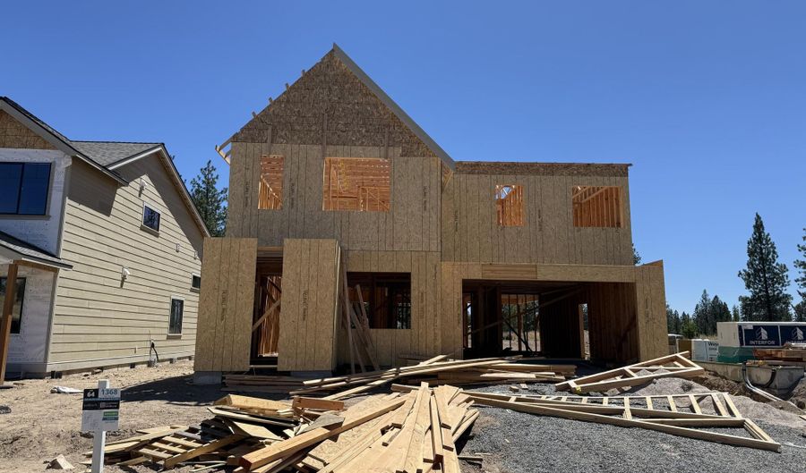 1368 NW Ochoa Dr, Bend, OR 97703 - 5 Beds, 3 Bath