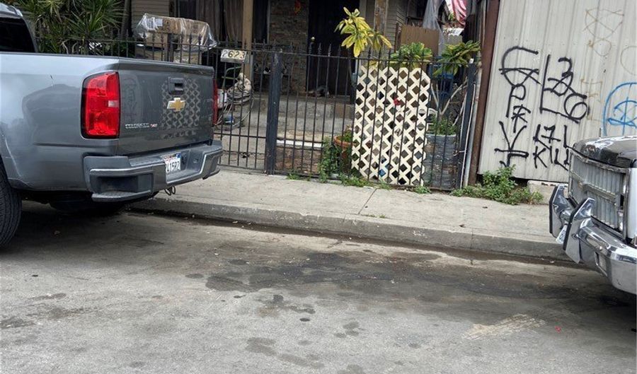 2623 E 127th St, Compton, CA 90222 - 2 Beds, 1 Bath