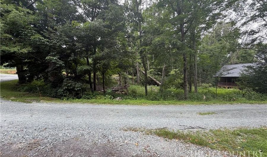 TBD Adams Apple Drive, Banner Elk, NC 28604 - 0 Beds, 0 Bath