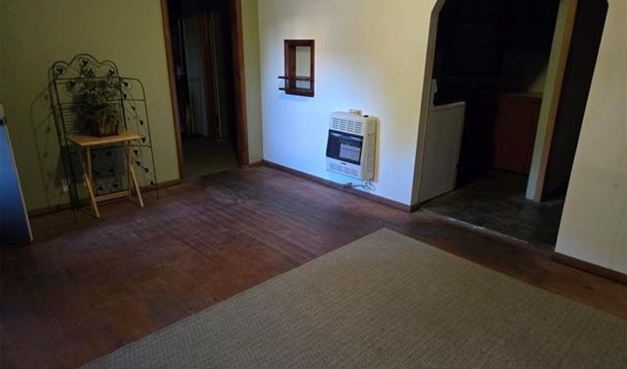 1304 E Delaware Ave 1, McAlester, OK 74501 - 3 Beds, 2 Bath