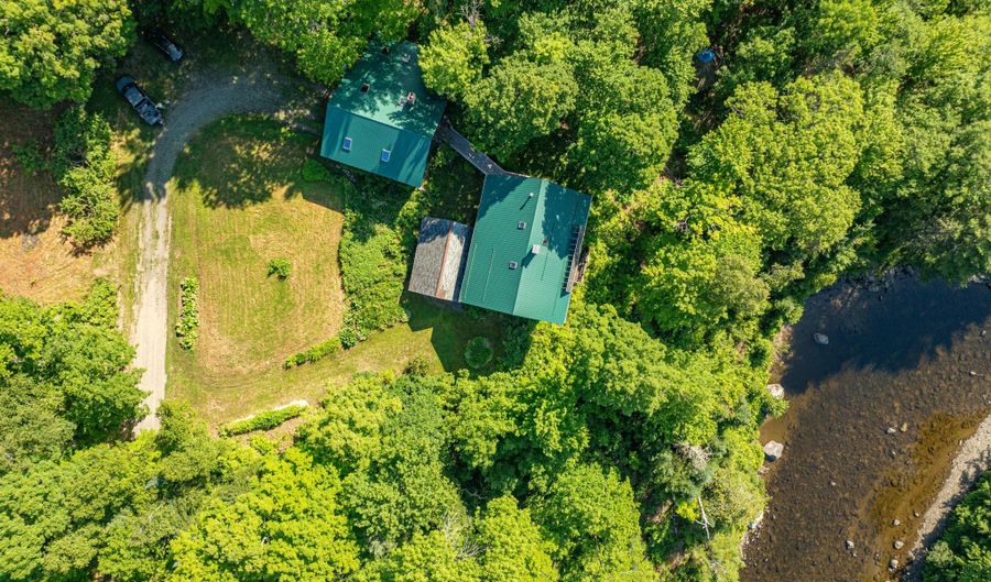58 River Rd, Abbot, ME 04406 - 5 Beds, 2 Bath