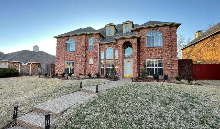 301 Fountain Gate Dr, Allen, TX 75002 - 5 Beds, 3 Bath
