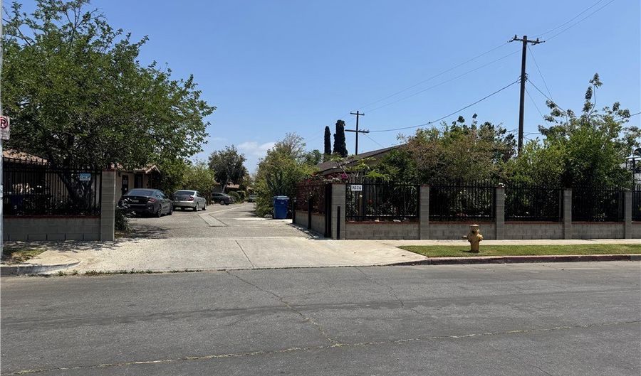 14222 Filmore, Arleta, CA 91331 - 3 Beds, 2 Bath