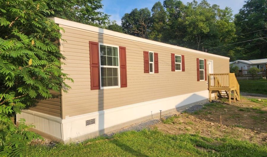 41 Audrey Ln, Bennington, VT 05201 - 2 Beds, 2 Bath