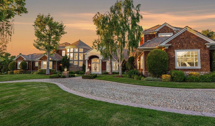 1816 Brittany Park Rd, Camarillo, CA 93012 - 5 Beds, 7 Bath