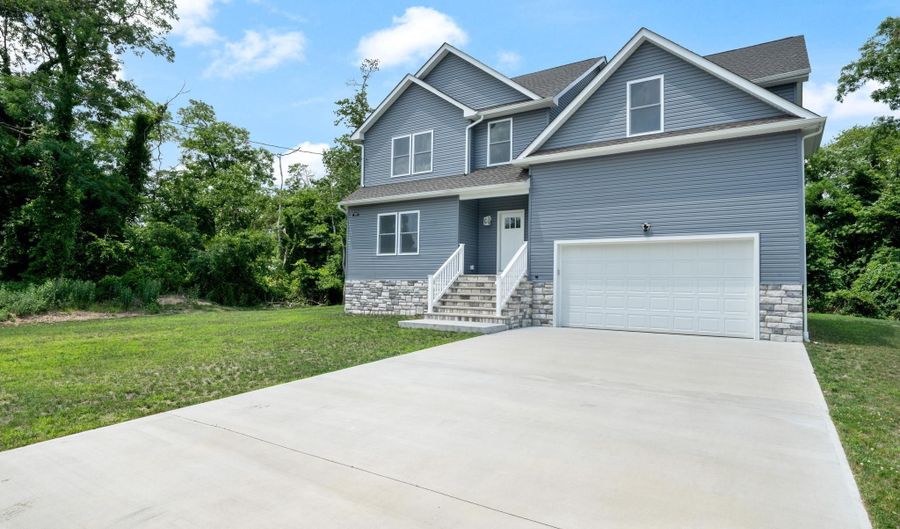 605 BAY Blvd, Bayville, NJ 08721 - 4 Beds, 3 Bath