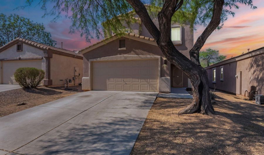 63 E Calle Puente Azul, Sahuarita, AZ 85629 - 4 Beds, 3 Bath