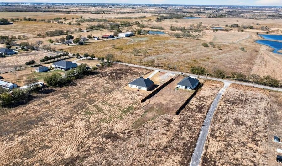 740 Section House Rd, Alba, TX 75119 - 3 Beds, 2 Bath